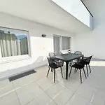 Basilisk Homes - In Bei Basel - 4 X Moderne Fewos Je 1bis2, 1bis4 Oder 1bis6 Pers Mit Küche Und Balkon Oder Terrasse - Parkplätze Vorhanden *