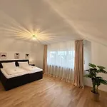 Apartment Basilisk Homes - In Bei Basel - 4 X Moderne Fewos Je 1bis2, 1bis4 Oder 1bis6 Pers Mit Küche Und Balkon Oder Terrasse - Parkplätze Vorhanden *