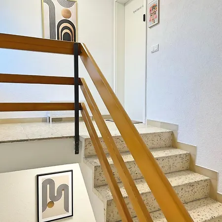 Apartment Basilisk Homes - In Bei Basel - 4 X Moderne Fewos Je 1bis2, 1bis4 Oder 1bis6 Pers Mit Kueche Und Balkon Oder Terrasse - Parkplaetze Vorhanden