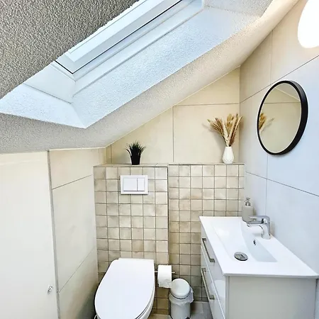 Basilisk Homes - In Bei Basel - 4 X Moderne Fewos Je 1bis2, 1bis4 Oder 1bis6 Pers Mit Küche Und Balkon Oder Terrasse - Parkplätze Vorhanden