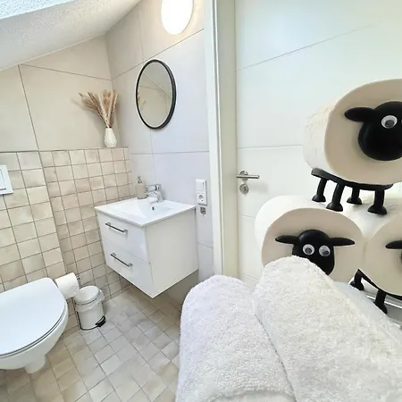 Apartamento Basilisk Homes - In Bei Basel - 4 X Moderne Fewos Je 1bis2, 1bis4 Oder 1bis6 Pers Mit Küche Und Balkon Oder Terrasse - Parkplätze Vorhanden *