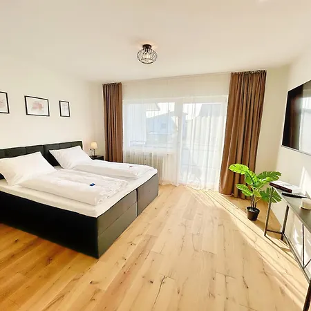 Basilisk Homes - In Bei Basel - 4 X Moderne Fewos Je 1bis2, 1bis4 Oder 1bis6 Pers Mit Küche Und Balkon Oder Terrasse - Parkplätze Vorhanden *